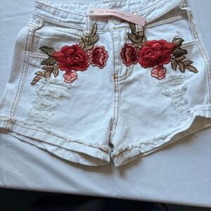TWFS Distressed White Jean Shorts, Hip Cutout, with Flower Appliques - XS